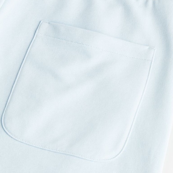 Regular Fit Sweatshorts - Picture 6 of 9